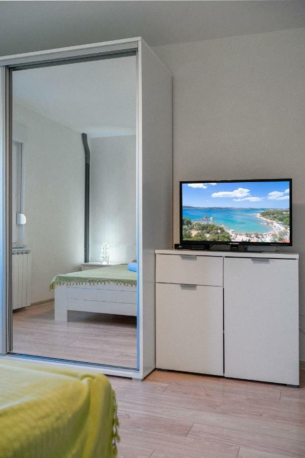 Apartmani Pataca Vodice Zewnętrze zdjęcie
