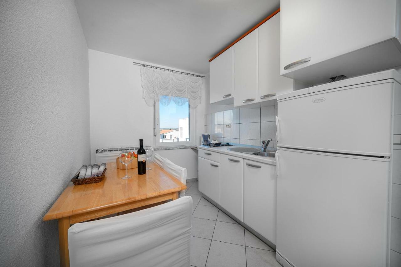 Apartmani Pataca Vodice Zewnętrze zdjęcie