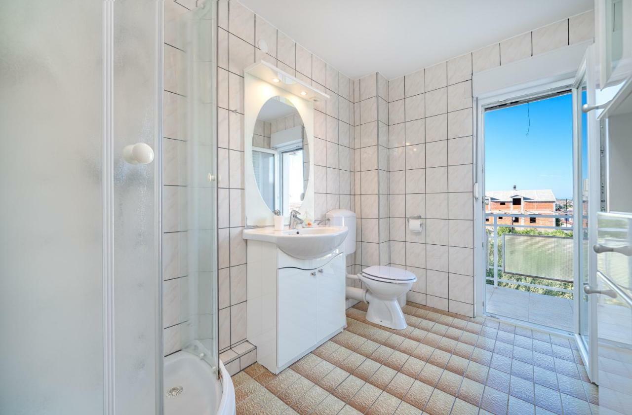 Apartmani Pataca Vodice Zewnętrze zdjęcie